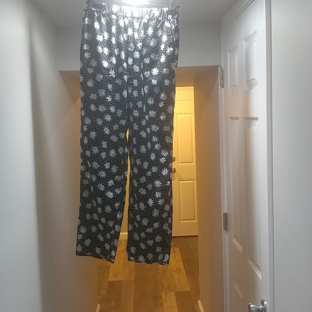 Senlis 3 Piece Dainty Floral Pant Suit Size Small in Black and White - Picture 7 of 8